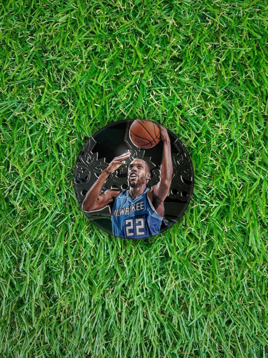 KHRIS MIDDLETON 2021 Panini Crown Royale Basketball