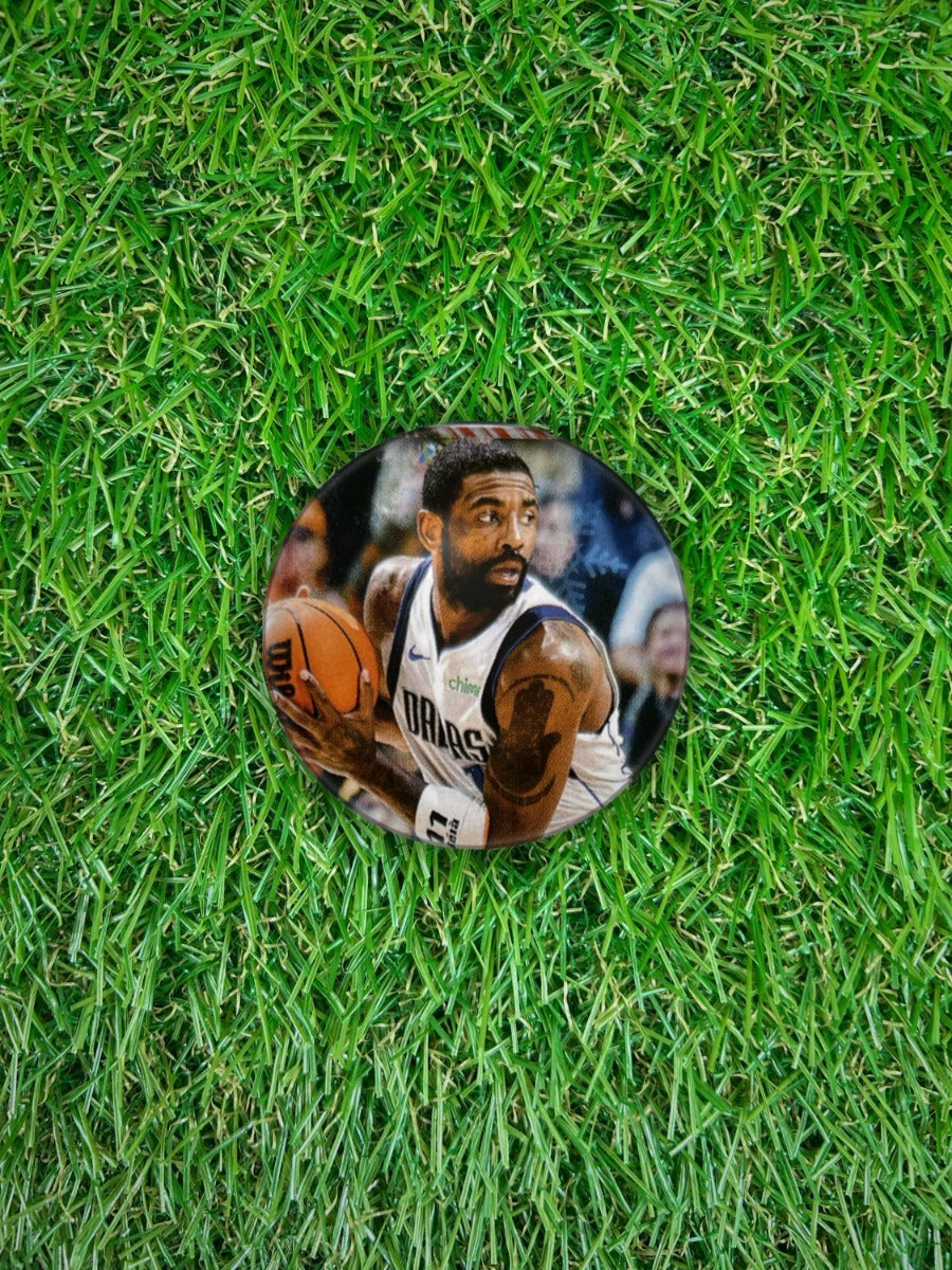 KYRIE IRVING 2025 Topps Holiday