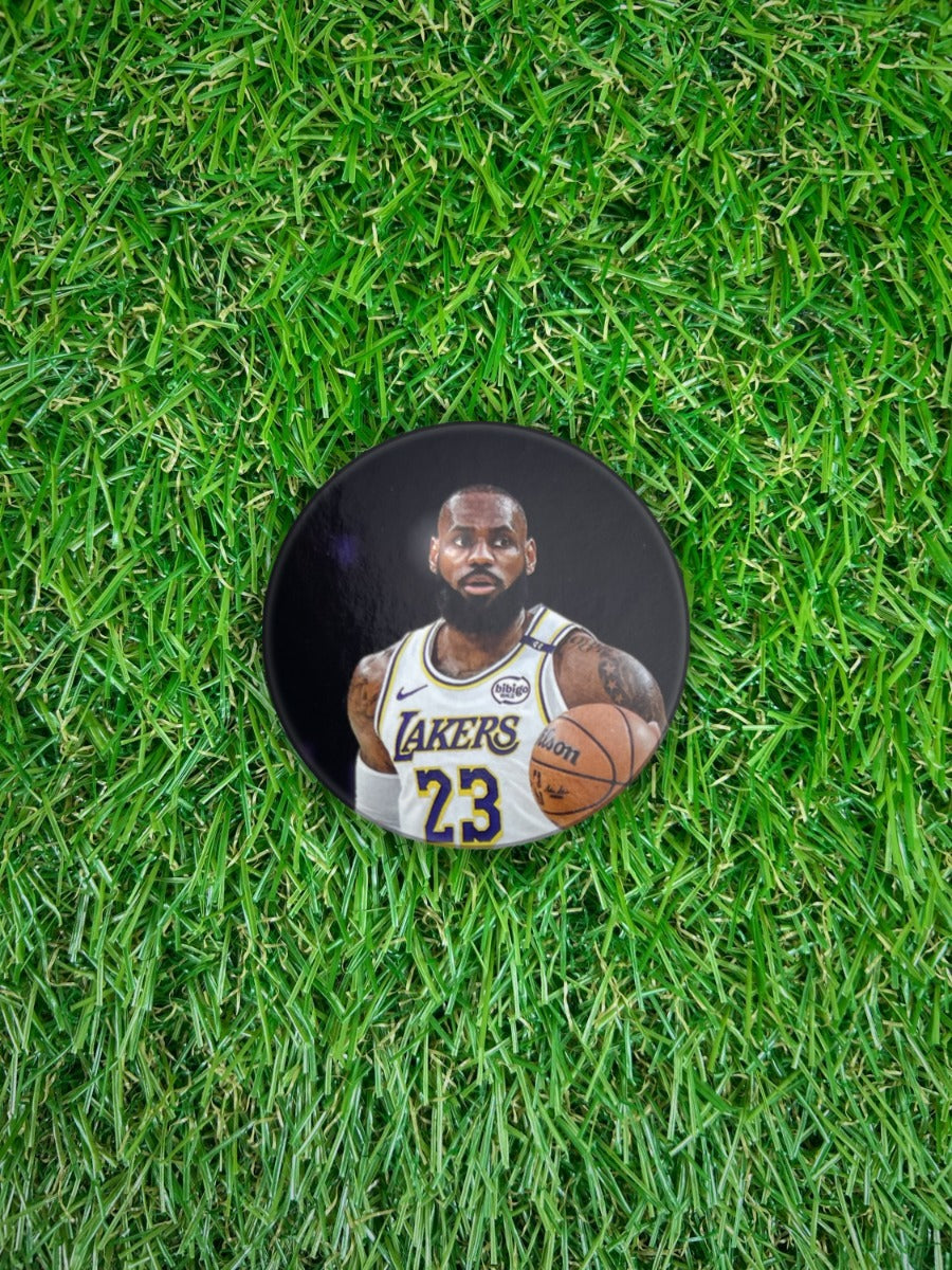 LEBRON JAMES 2025 Topps Flagship