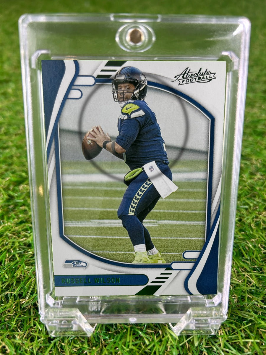 RUSSELL WILSON 2021 Panini Absolute Football