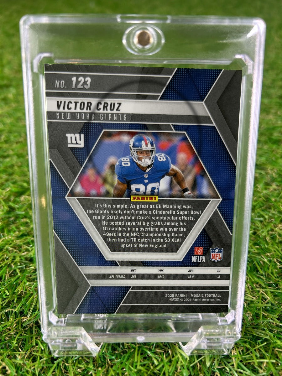 VICTOR CRUZ 2025 Panini Mosaic Football
